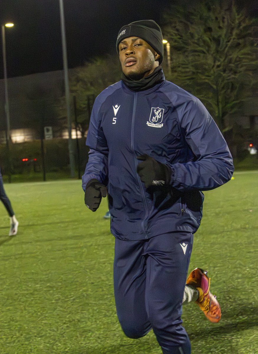 Enfield Town FC tweet media