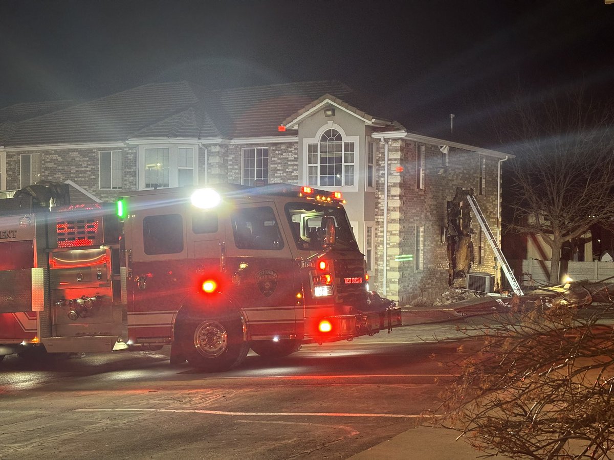 🚨HAPPENING NOW🚨

We’re learning more about a structure fire in West Jordan

Officials say the call came in around 2:30am. When they arrived heavy smoke and flames were coming from the building

<a href="/KUTV2News/">KUTV2news</a>