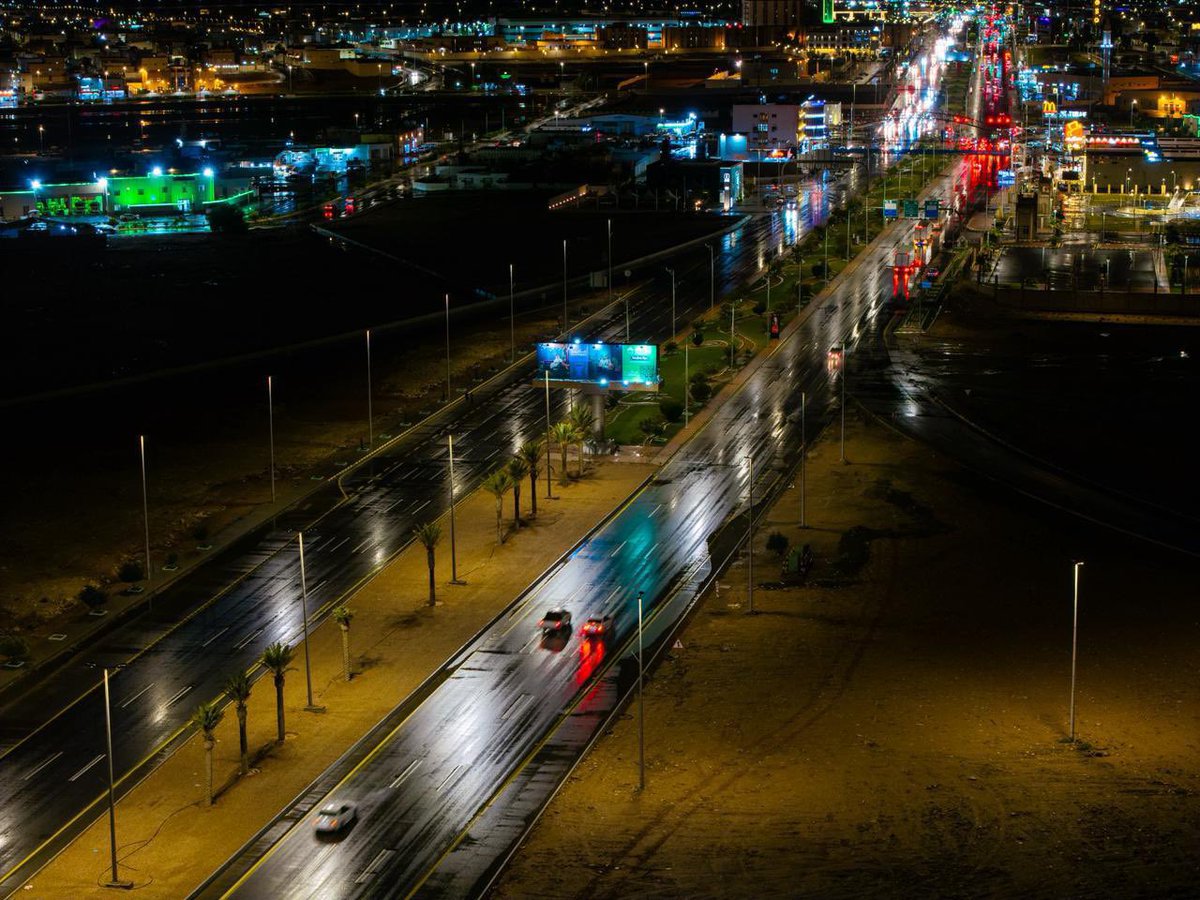 مهرجان الصقور بالحدود الشمالية tweet media