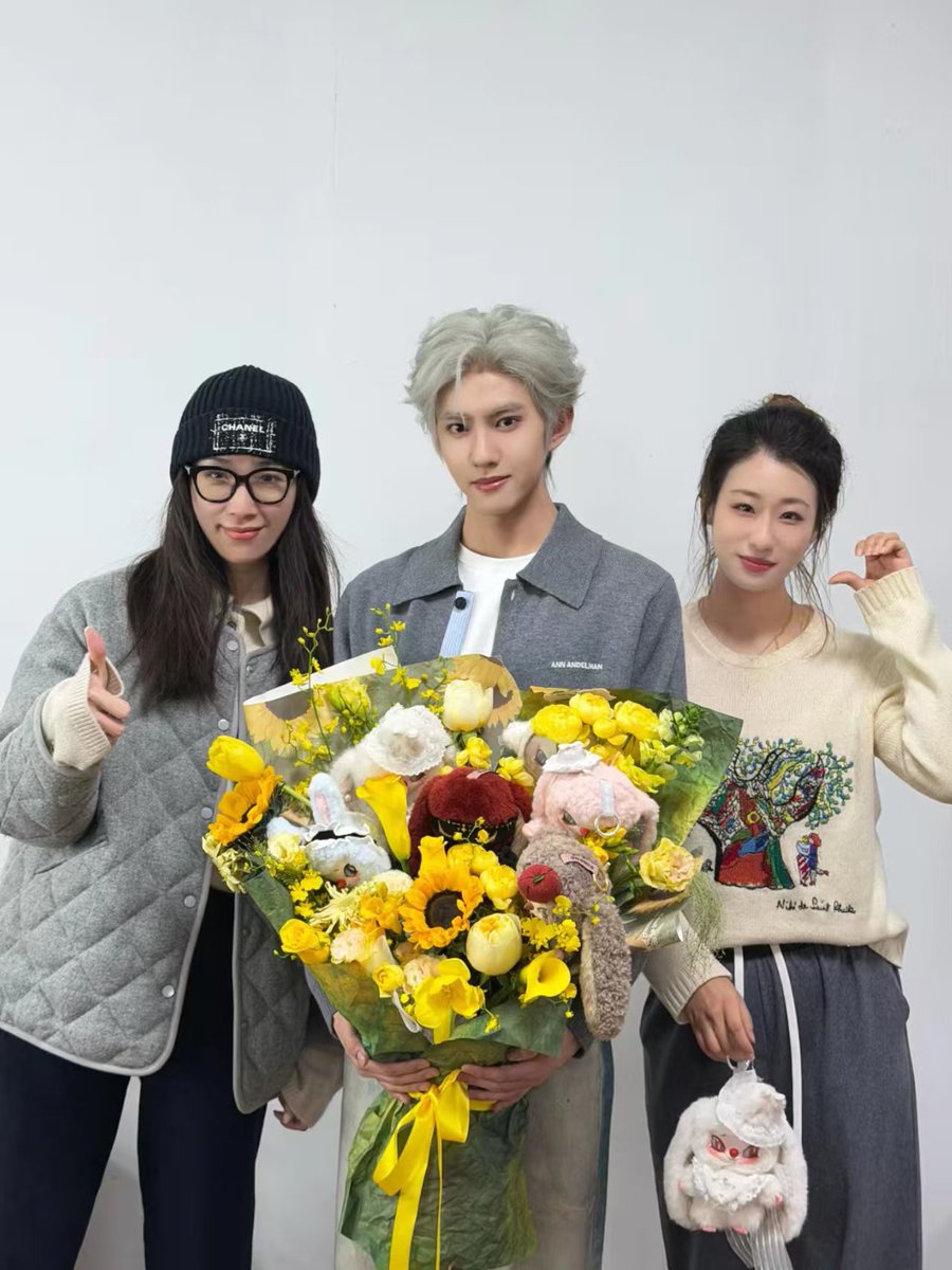 ggu_pi's tweet image. 헤메팀 이번달은 월급 받지 마세요