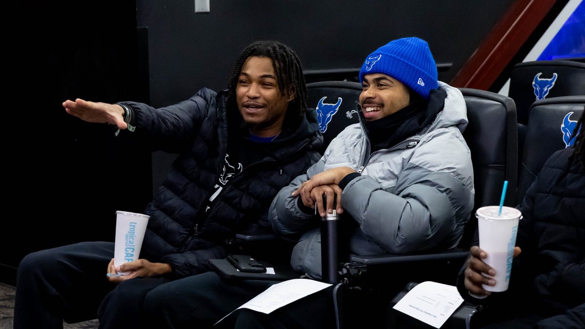 UBFootball's tweet image. 𝐓𝐡𝐞 𝐩𝐢𝐜𝐤𝐬 𝐚𝐫𝐞 𝐢𝐧.

Our spring mini teams are set! 

#UBhornsUP🤘l #BullMarket📈