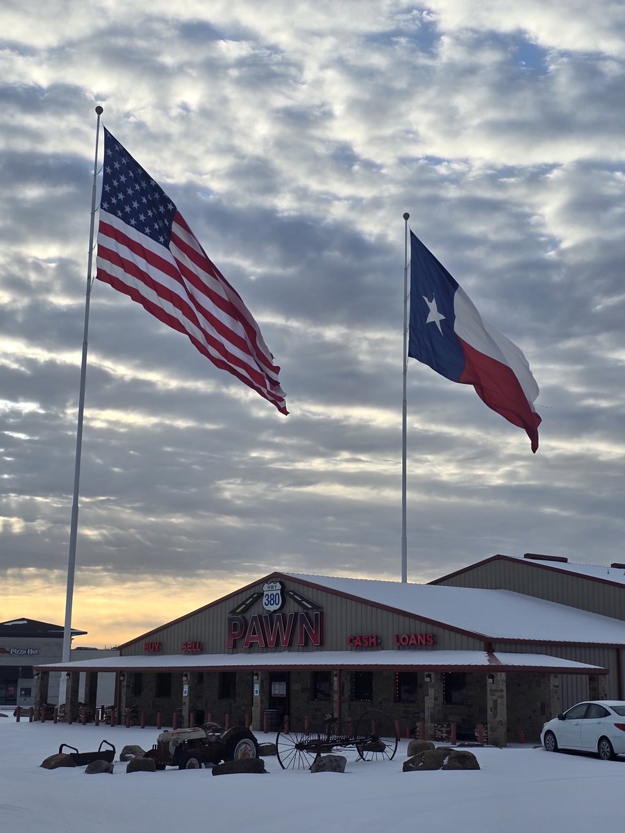 Scaldwellwebb's tweet photo. #hwy380pawn #lowrycrossingtx #princetontx https://t.co/VNJu0nj40L