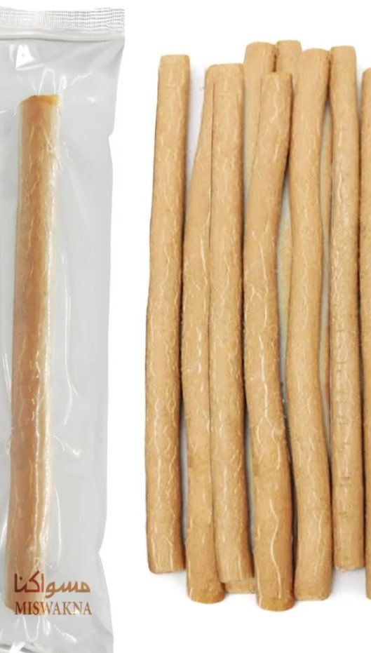 AbnMhmd70691's tweet image. ❤️ لبىٰ طعمك يا السواك ❤️

ما أجملَ منظر " السواك " وما أطيب رائحته ، وما ألذّ صحبته ، وما أمتع مرافقته ، وما أشدّ ألمه على بعضهم ؛ فلله درُّك أيها " السواك " !! 
كم أنت مهيب الحضور ، جالبٌ للبهجة والسرور ، رافع لضغط بعض أصحاب الغطرسة والغرور .!!

/ ابن محمد /

#تدل دربها