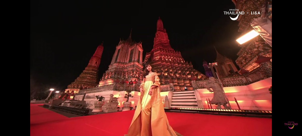 "The way Lisa carries a traditional Thai outfit - poised, regal, and effortlessly iconic."

LISA AMAZING AMBASSADOR
#AmazingThailandxLISA
#AmazingThailandExclusiveNight
#FeelAllTheFeelings