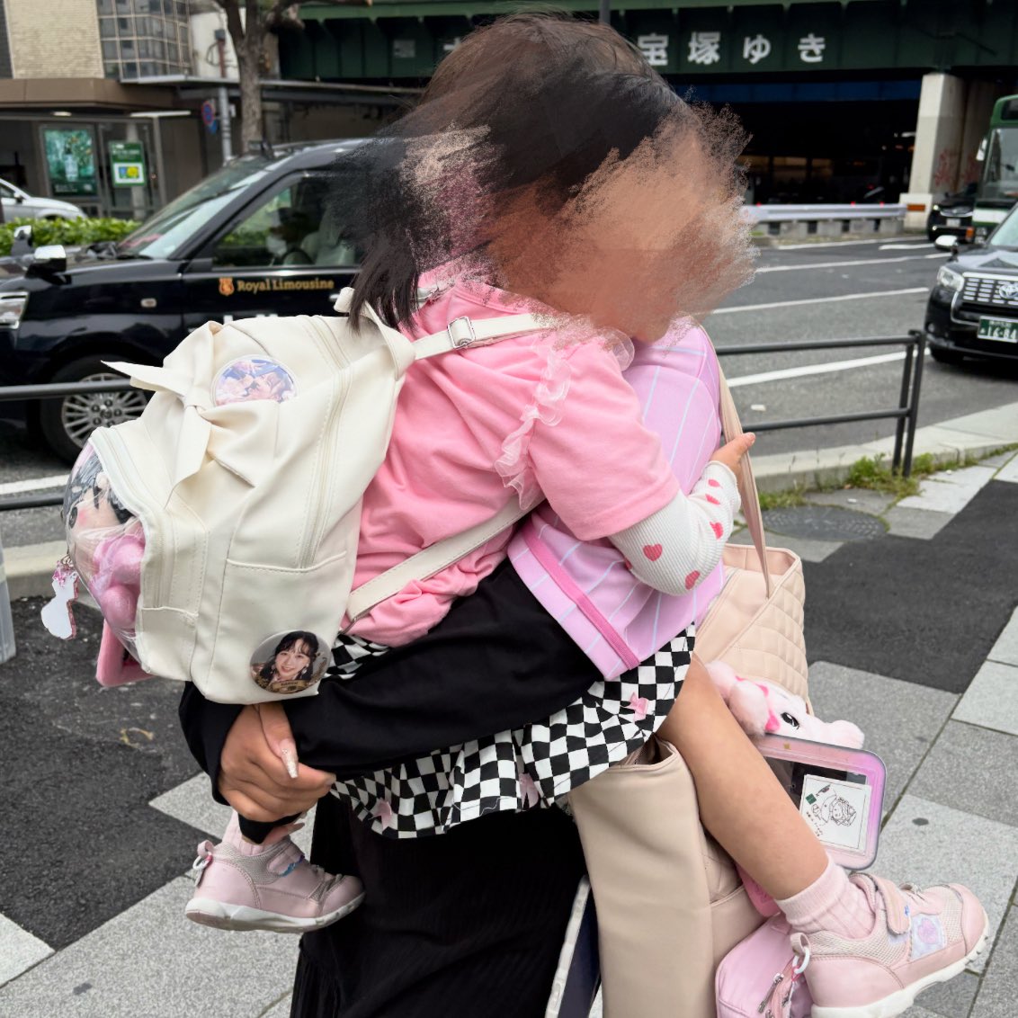 がぁぁぁぁかぁわいいねぇぇぇほんとーに😭😭😭😭😭😭😭😭😭 まだ5歳