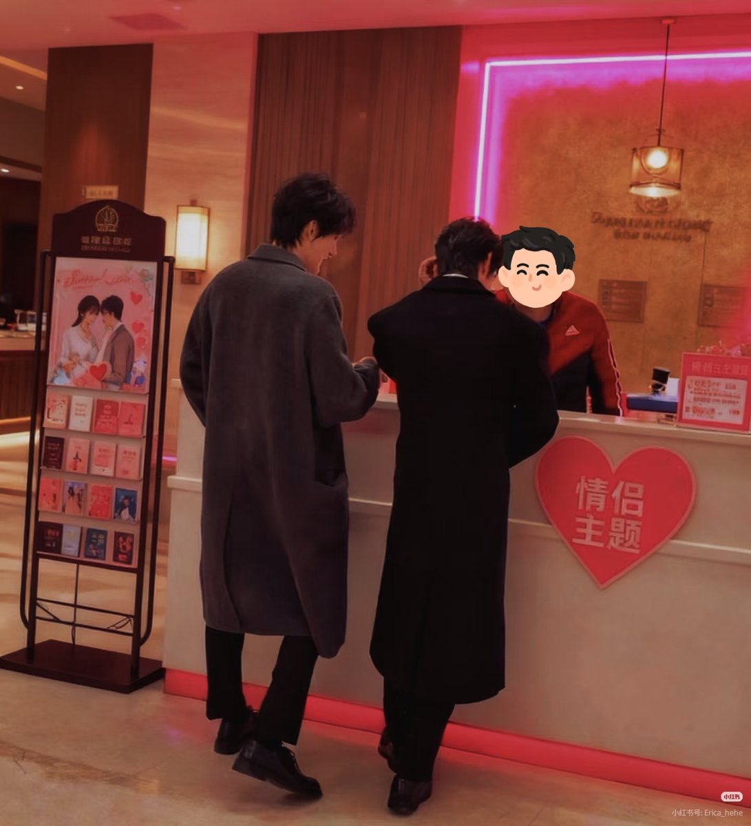 seraaphicc__'s tweet image. Mrs. Xu's well-proportioned body 🥵