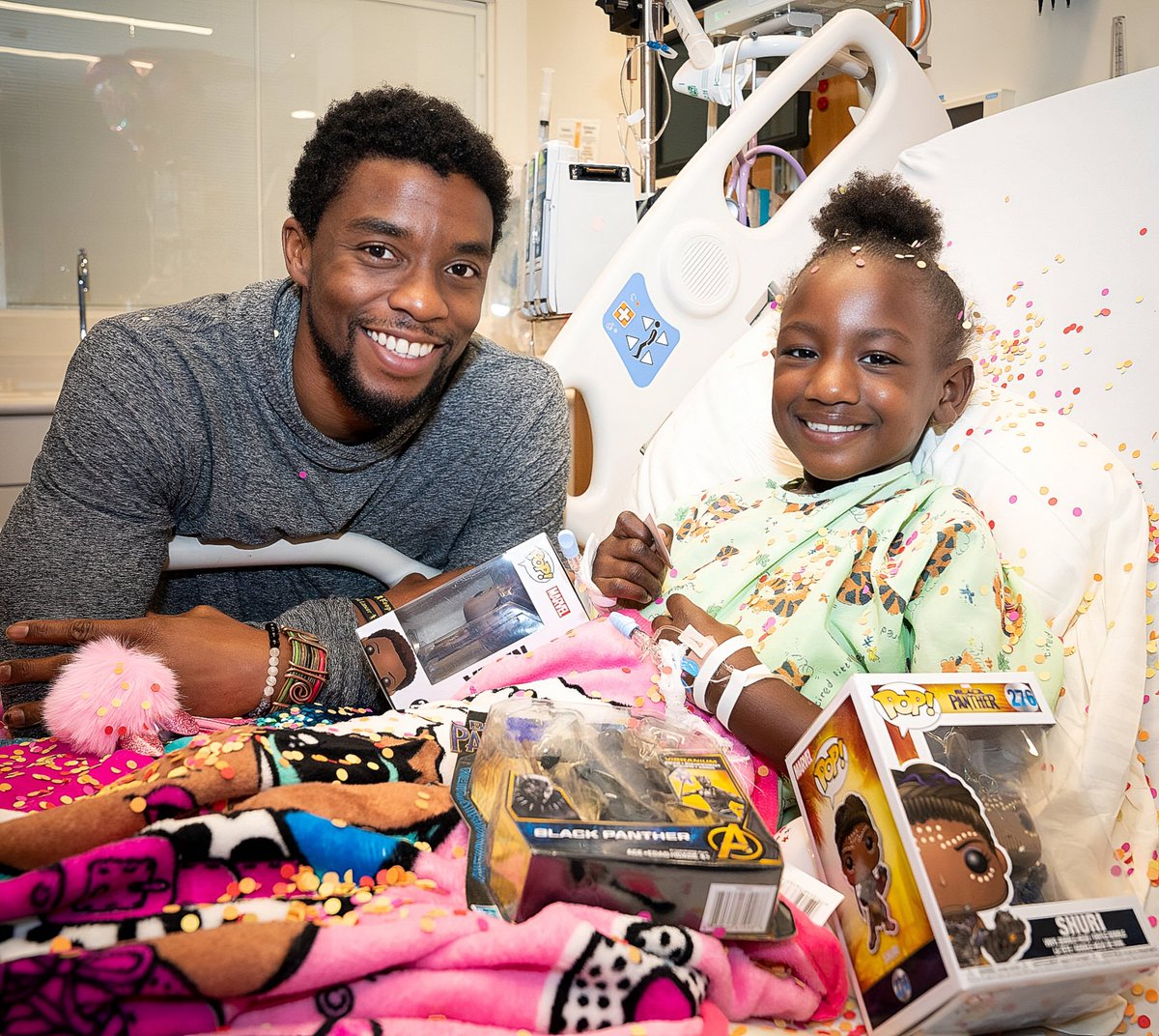 The late Black Panther, Chadwick Boseman, visited cancer-stricken kids in hospital, all the while quietly battling the same disease himself. 🖤
