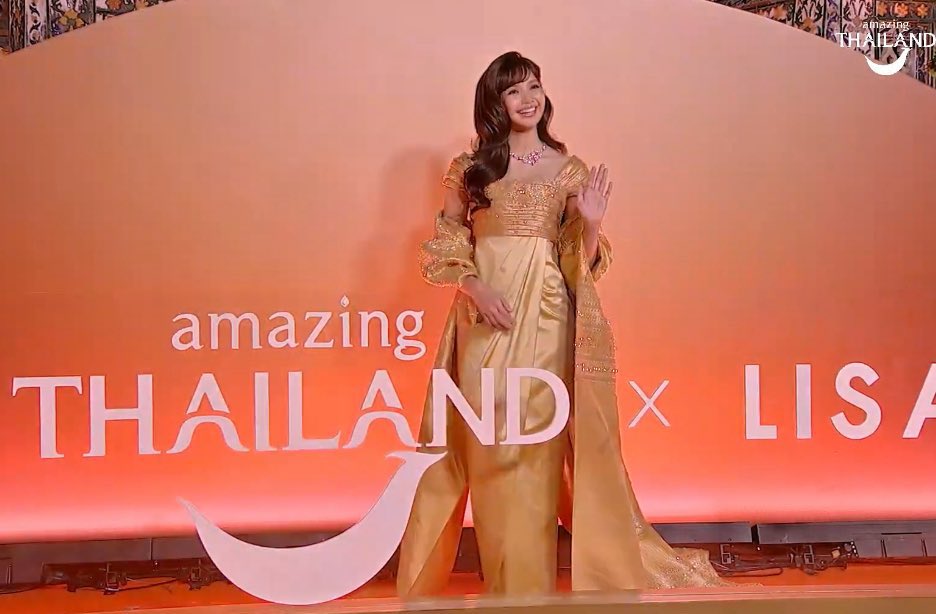 From Thailand to the world, led by LISA. 💫

<a href="/wearelloud/">LLOUD</a> <a href="/AmazingThailand/">AmazingThailand</a> <a href="/go2Thailand/">AmazingThailand</a> 

LISA AMAZING AMBASSADOR
#AmazingThailandxLISA
#AmazingThailandExclusiveNight
#FeelAllTheFeelings