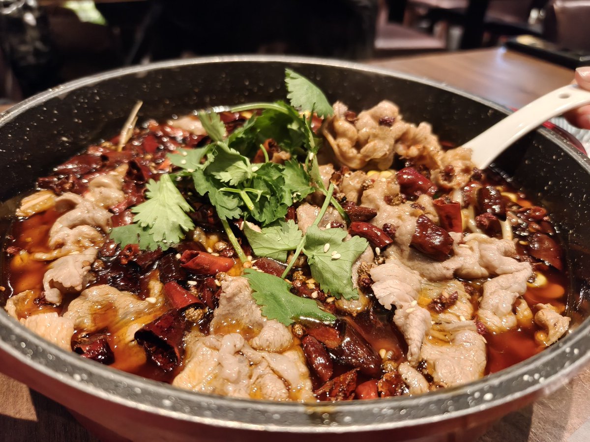 EZPZ_Insurance's tweet image. Sichuan Food in Hong Kong was 🔥 

Literally and figuratively!

Get out of your comfort zone, travel, try a new cuisine, talk to strangers over a beer.

Stuck in a rut? 

Do something about it.