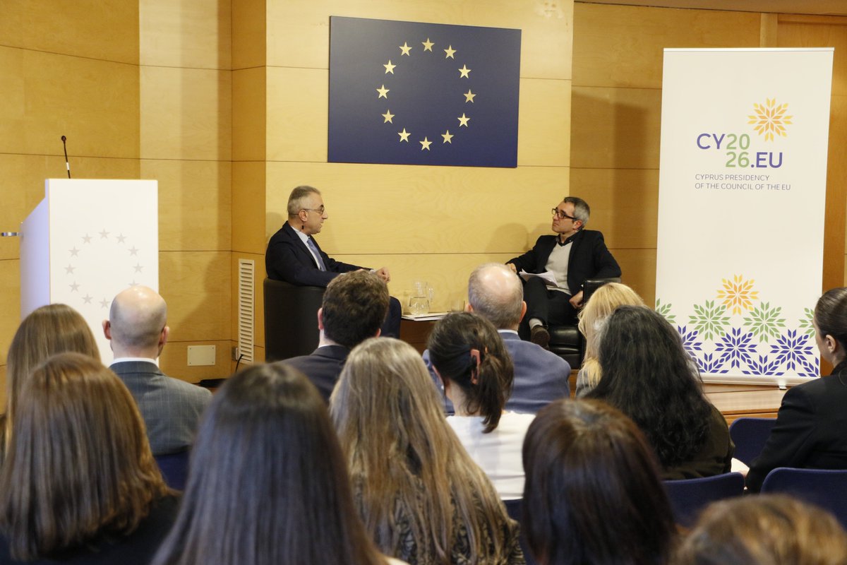 🇪🇺🇨🇾 L'ambaixada de Xipre <a href="/CyprusinSpain/">Embajada de Chipre en España</a> presenta a Barcelona les prioritats de la presidència de torn del <a href="/EUCouncil/">EU Council</a> <a href="/CY2026EU/">Cyprus Presidency of the Council of the EU 2026</a>

El programa se centra en reforçar l'autonomia d'Europa en 5 eixos: defensa, competivitat, socis globals, democràcia i el pressupost a llarg termini.