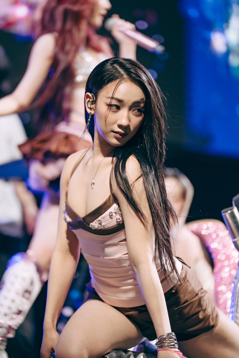 4EVE_Official (@4eveofficial) on Twitter photo 