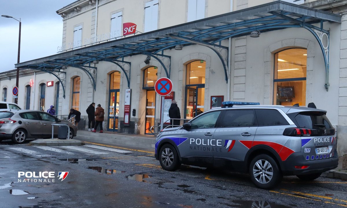 Police Nationale 30 tweet media