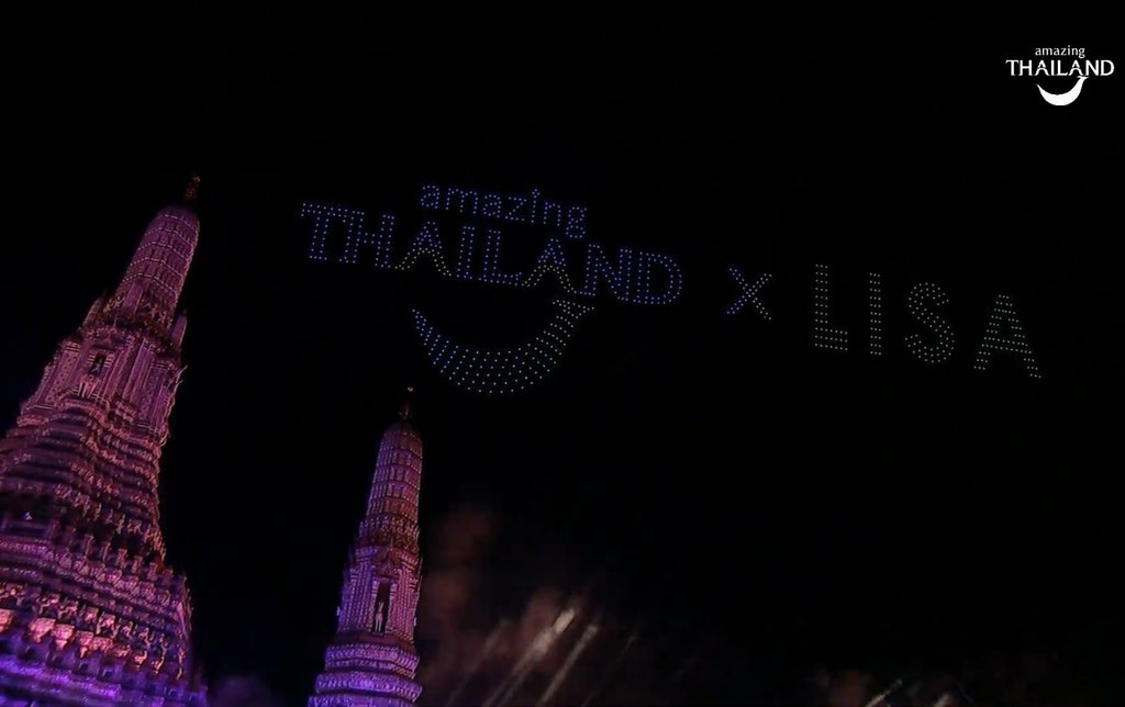 Panpandada11's tweet photo. งานดีอ่ะ ลิซ่าสวยมากกกกกก 
ละ vdo โปรโมท มีกลัฟ วิน บลู 💯

#AmazingThailandxLISA https://t.co/J9sAmIbb5F