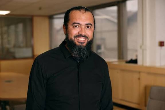 r_chekkat's tweet image. L’imam Ismaïl a été condamné en appel à 3 mois de prison avec sursis pour avoir RT une vidéo d’Etienne Chouard (la peine était de 5 mois en première instance). L’inscription au fichier des auteures d’infractions terroristes (FIJAIT) a été supprimée. 2 000 € à verser à la LICRA.