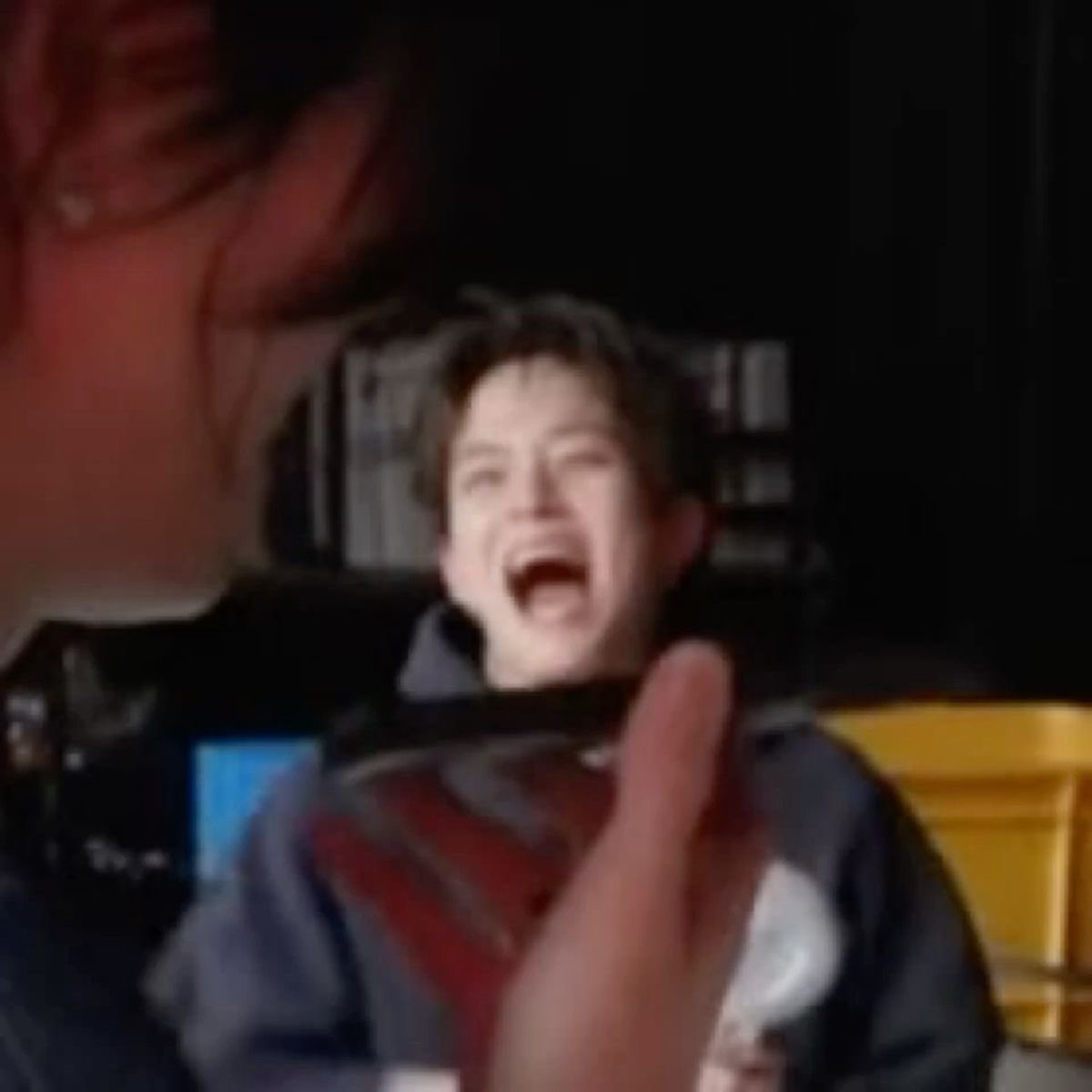 アニメに出てくるような描きやすそうな口で笑う朝光
周りの空気も含めて抱きしめたい