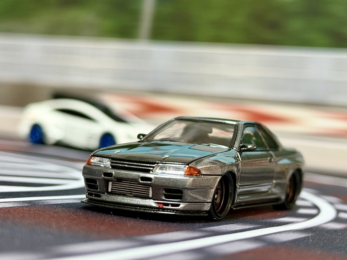 64minicar's tweet photo. FOCAL HORIZON 
1/64SCALE
GARAGE ACTIVE
GTR R32

#ミニカー
#ジオラママット
#garageactive #diecast64 
#nissanr32 https://t.co/4bXOEaufbq