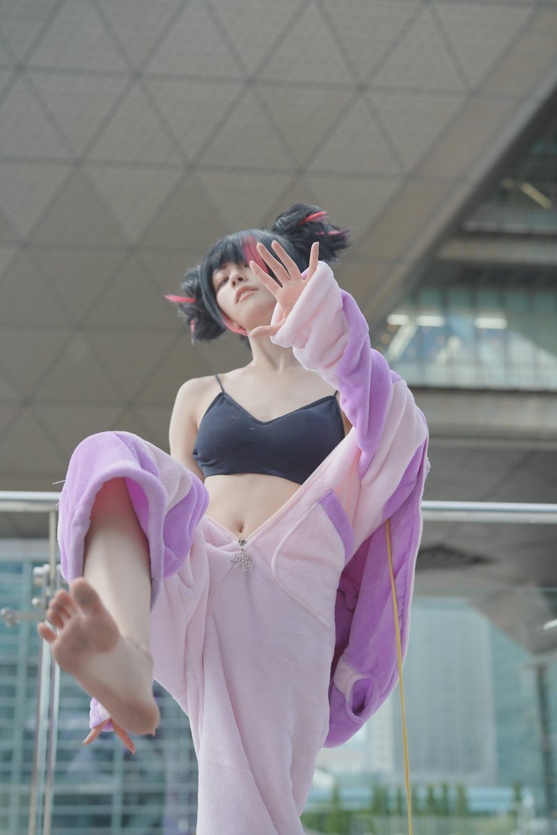 EriMort_310's tweet photo. ストリートファイター６ コスプレ     ハン・ジュリ outfit3  

寒すぎるので下着の写真をあげるわ

 #JuriHan #格ゲーキャラコスしようぜ #C106コスプレ 📸　@HF1975jp さん https://t.co/N8v6Bc5HXy