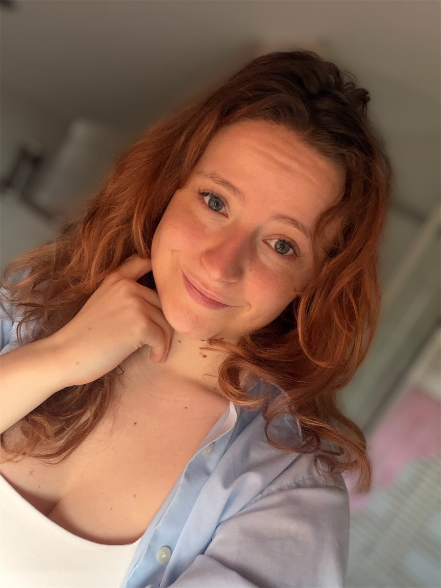 CHALLENGER = 
❄️ GIVEAWAY TIME #LPP ❄️ 
I’m giving away 2 Demacia Battle Passes!

How to enter: 
Follow me + Like + Comment 🧊

Includes for example:
✅ Morgana + Prestige Veiled Lady Morgana

End: 30.01.2026 23:59
Danke <a href="/LoLGermany/">League of Legends DE</a> #werbung