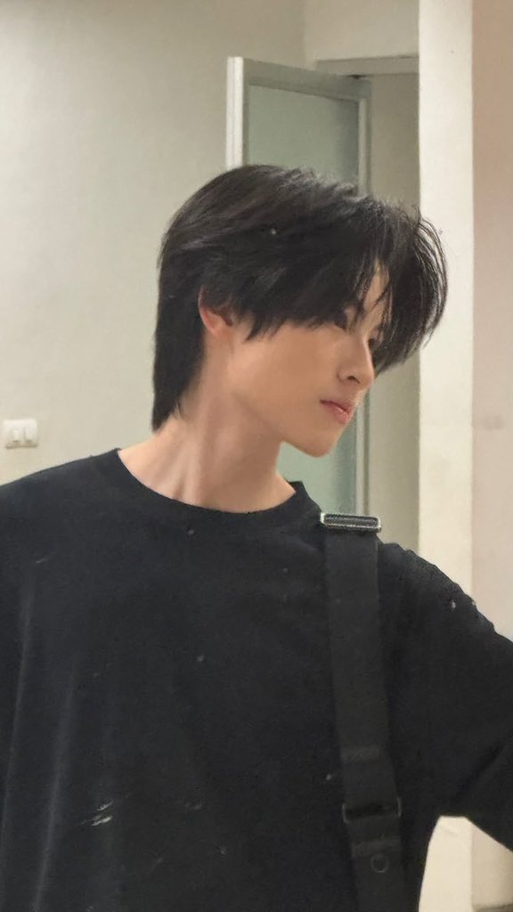 maybeitjan's tweet image. เวลางาน                                         เลิกงาน