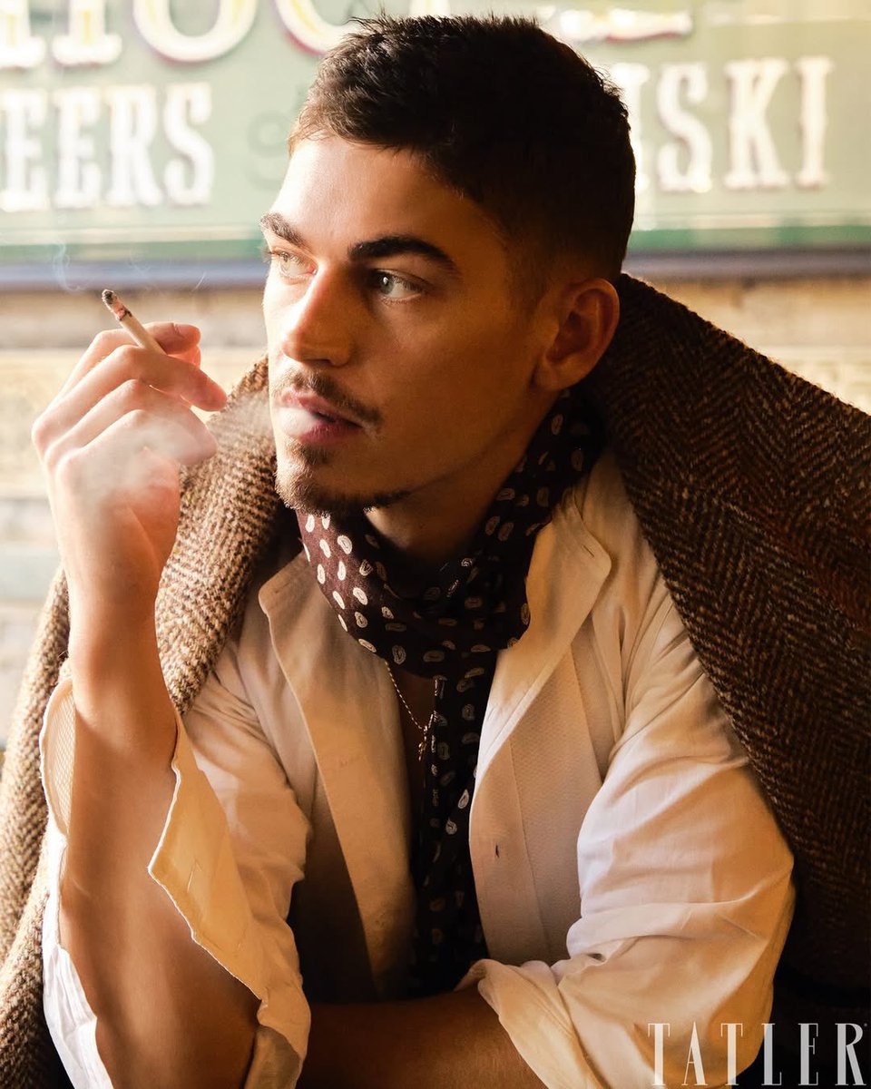 herosbeard's tweet photo. HERO FIENNES TIFFIN YOU ARE THE HOTTEST MAN ALIVE WTF https://t.co/aaVXigZNdv