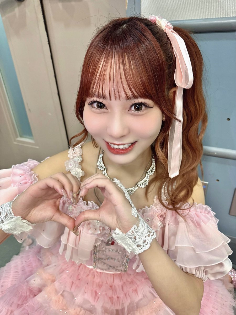 イコラブ20th single
イベント受付中です💿💘

▶︎fortunemusic.jp/el_202604_main/

どこでも参加可！オンラインお話会📱💭

特別な1枚！オンラインサイン会🖋️🌟

直接会える！個別お話会🗣️💘

一緒に撮れる！ツーショット撮影会📸✌🏻

みんなに会えるのを
楽しみにしています✨🥹