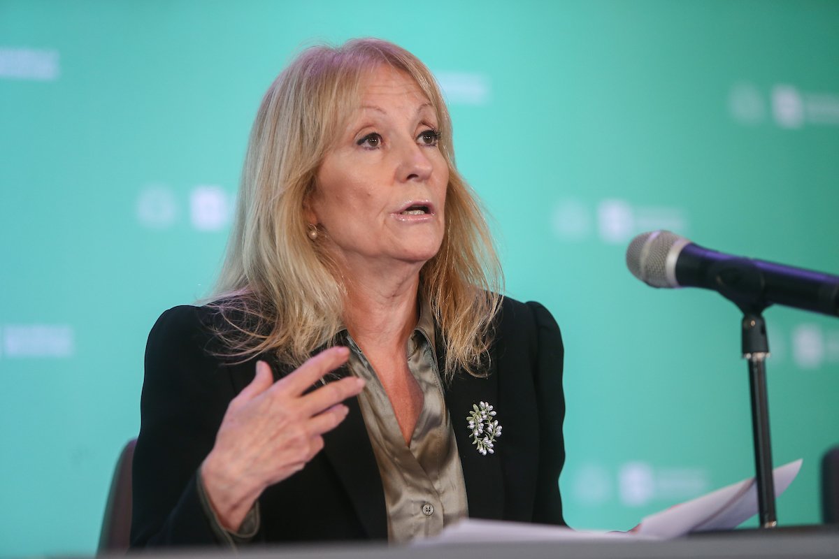 SilvanaDFrances's tweet image. Y nadie le aviso que el agua de OSE sale de color, aroma y sabor muy feo???  Porque ella aún no dijo nada y mucho menos sobre la injustificación de la suba de tarifa de un 8,5%, siendo que esto se considera una estafa teniendo en cuenta el articulo 47 de la Constitución👇👇👇