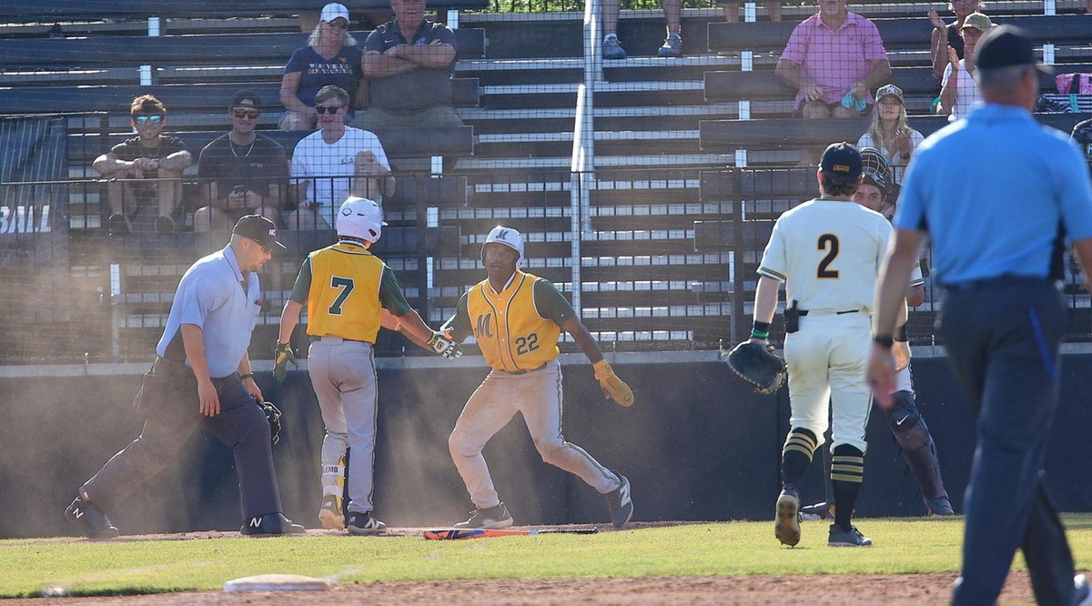 D3baseball tweet media