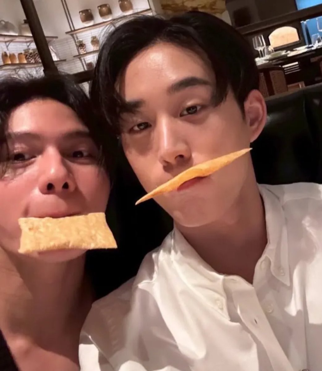 sthibtw_'s tweet image. น้องเอสงั่มๆ ((😋))