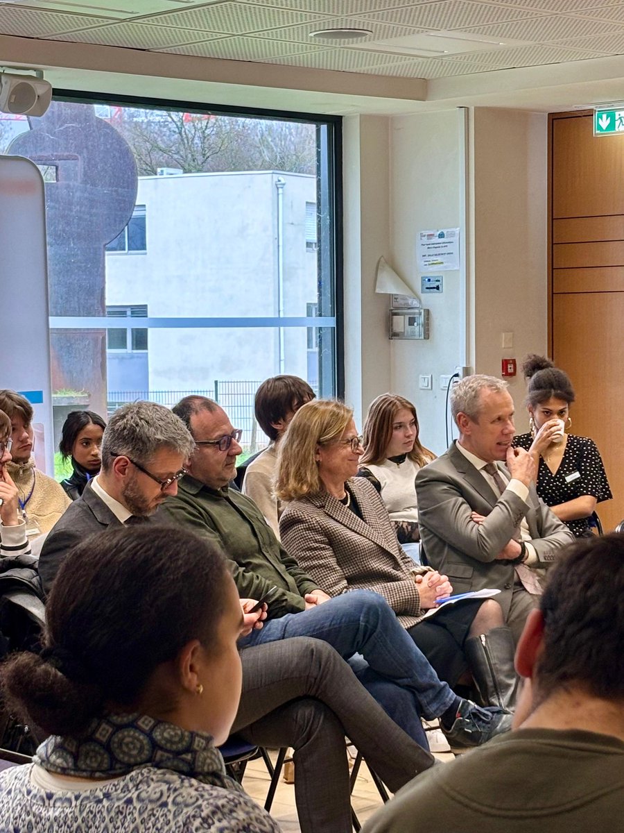 Région académique AURA tweet media