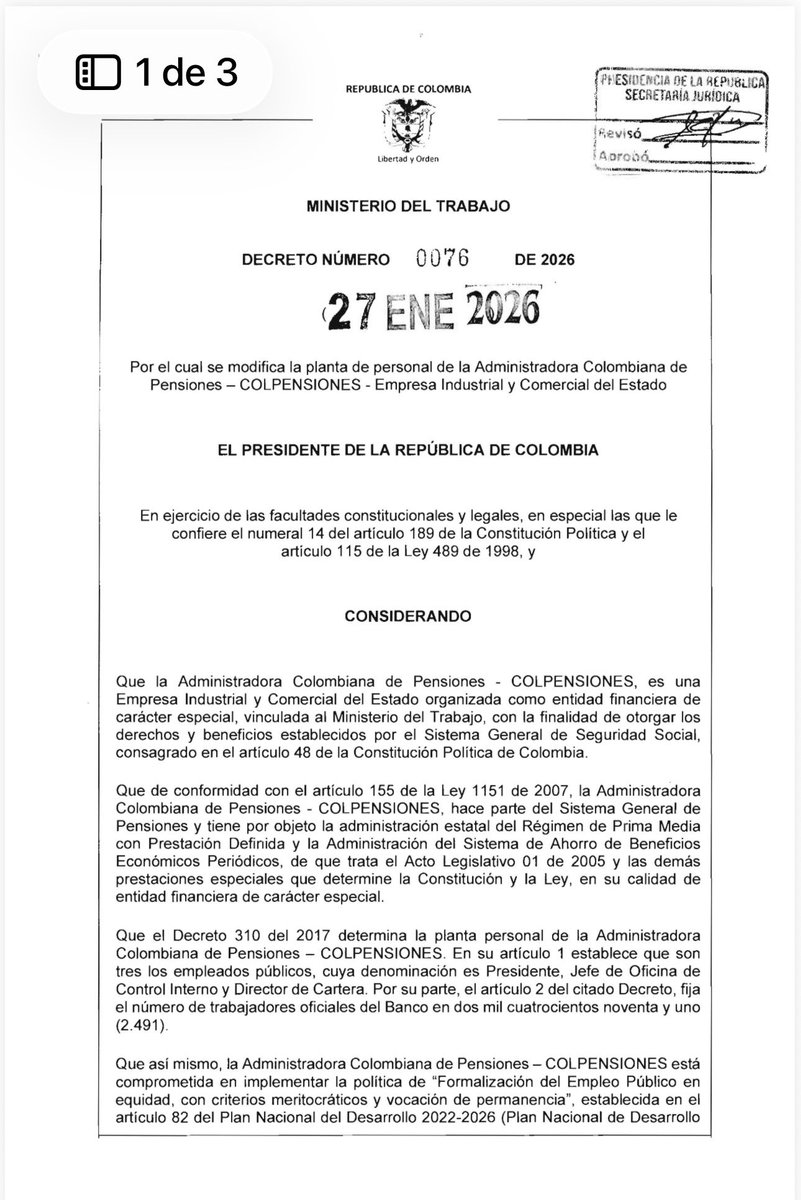 Melquisedec70's tweet photo. Atención. Sigue la maratón de burocracia antes de la ley de garantías electorales. 
Ahora son OCHOCIENTOS (800) nuevos cargos en @Colpensiones 
Y eso que estamos en emergencia económica y que no hay plata, dice el gobierno Petro https://t.co/jz1iodCba5