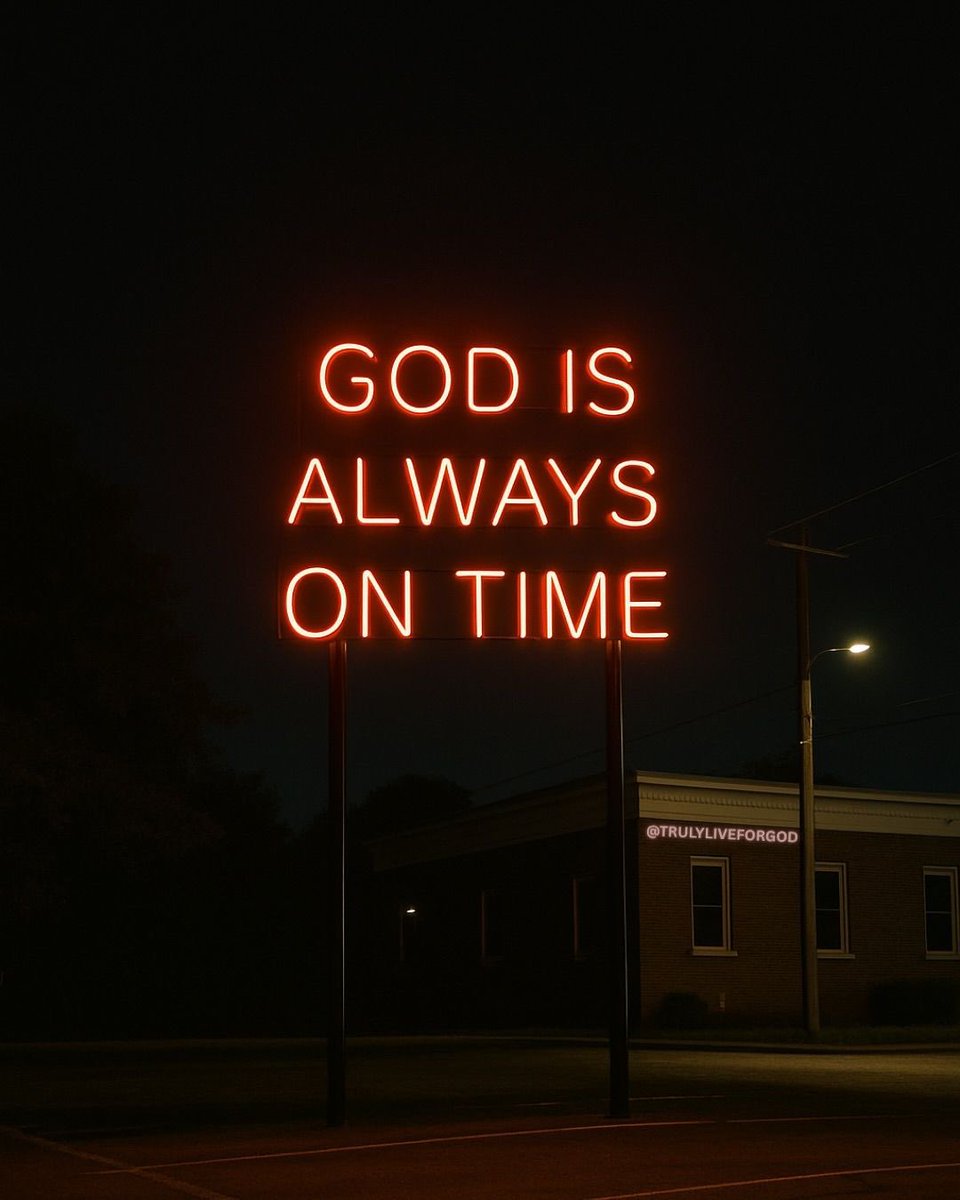 Aestheticswallz's tweet image. God is always on time.