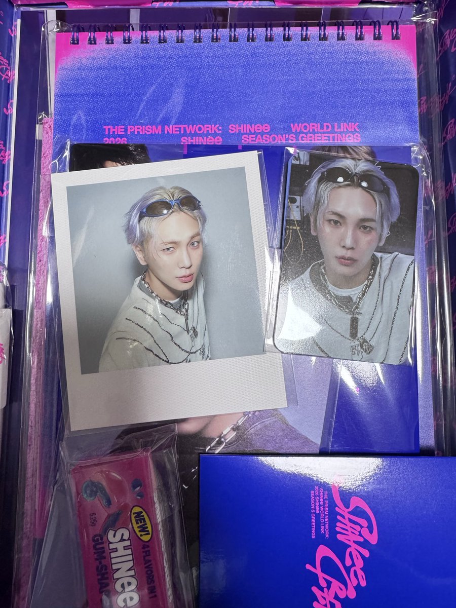 human-lock tweet media