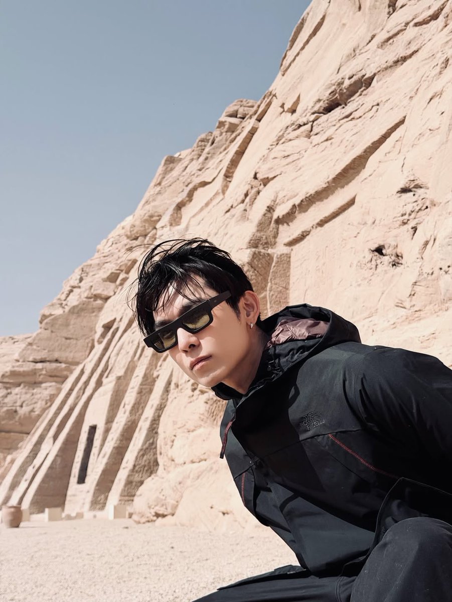 MewSuppasitArg's tweet image. — IG Post Mew Suppasit 

Ⓜ️ : Abu Simbel se siente diferente ☀️

@thenorthface #TheNorthFace #TheNorthFaceThailand #NeverStopExploring #UrbanExplorationTNF
@MSuppasit #MewSuppasit