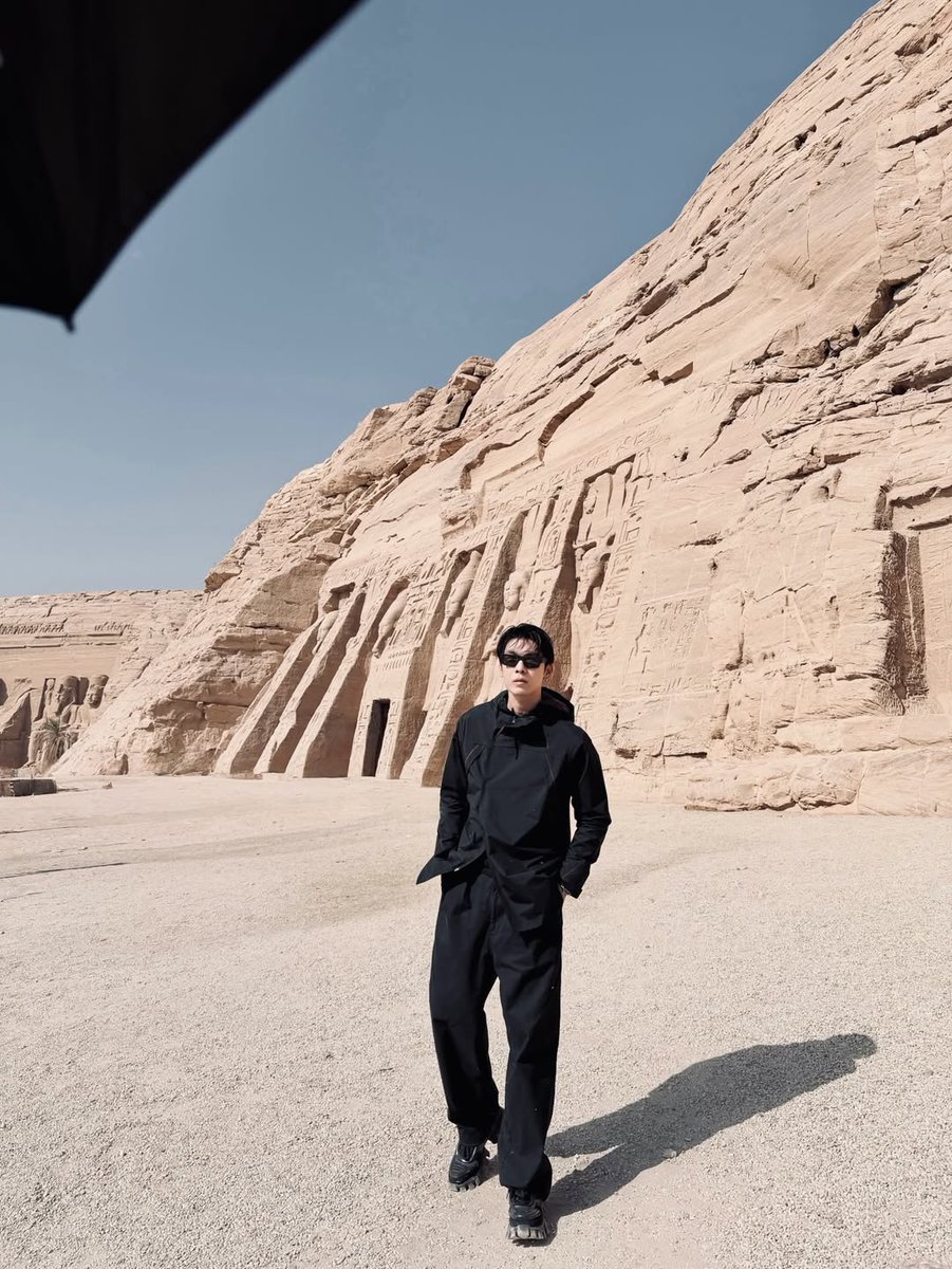 MewSuppasitArg's tweet image. — IG Post Mew Suppasit 

Ⓜ️ : Abu Simbel se siente diferente ☀️

@thenorthface #TheNorthFace #TheNorthFaceThailand #NeverStopExploring #UrbanExplorationTNF
@MSuppasit #MewSuppasit