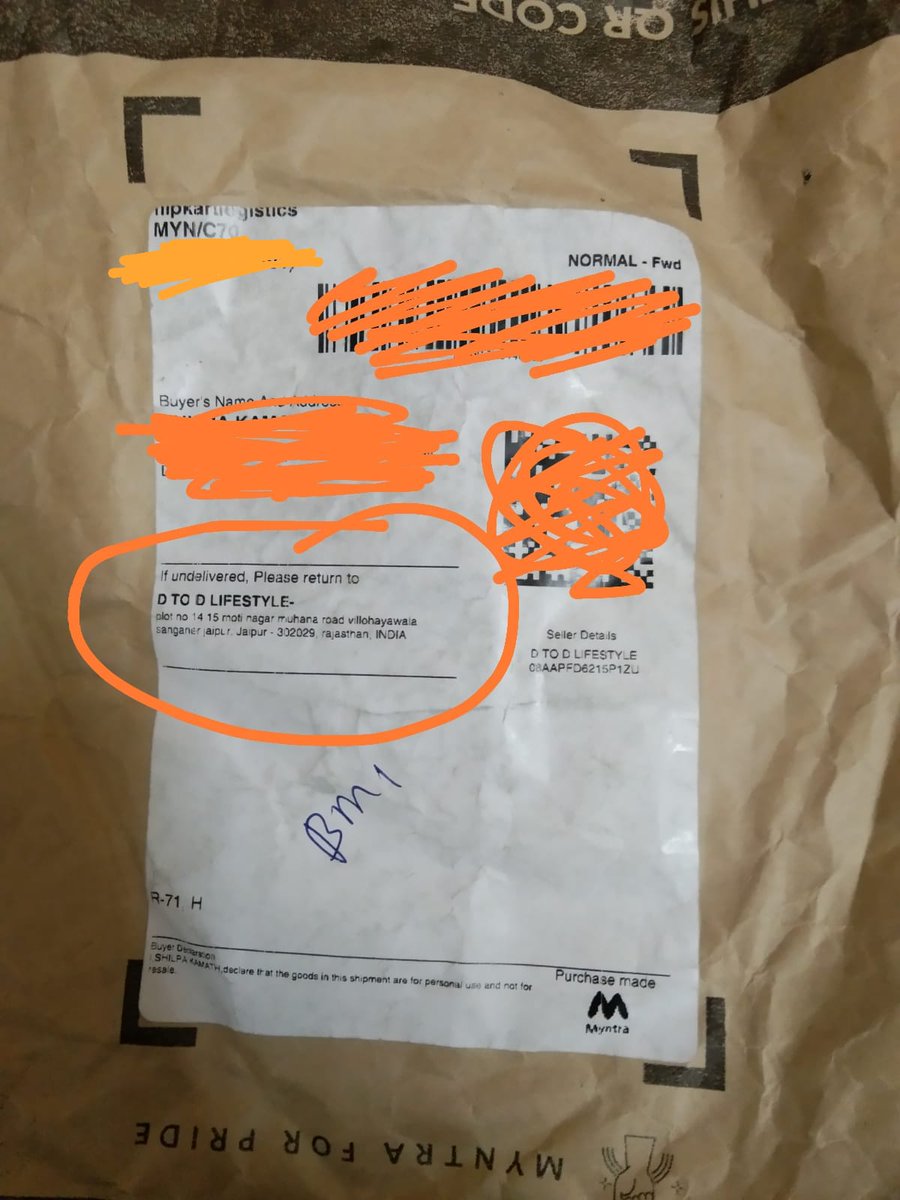 KajalRa0's tweet photo. @MyntraSupport Hi. Order ID # 1320640 86899352522103
FRAUD by Myntra. 

I ordered 3 cotton tops of the same brand and received one consolidated parcel containing dirty used clothes that didnt match my order. Seller - D To D Lifestyle.

Since last week no one is responding https://t.co/vTWGikU6eA