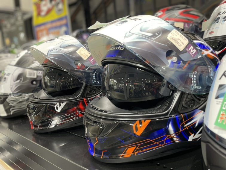 naps_tokai's tweet image. #ナップス春日井店 です💁‍♀️💕

激安！#KAMUI3 そろってます📢

#KAMUI5 の登場により
廃番となってしまったカムイⅢたち...

インナーシールドも付いていて
使い勝手最高なんですよ🥺

お嫁にもらってください！
#NAPS オンラインショップからも
ご購入いただけます☺️💗

naps-jp.com/?srsltid=AfmBO…