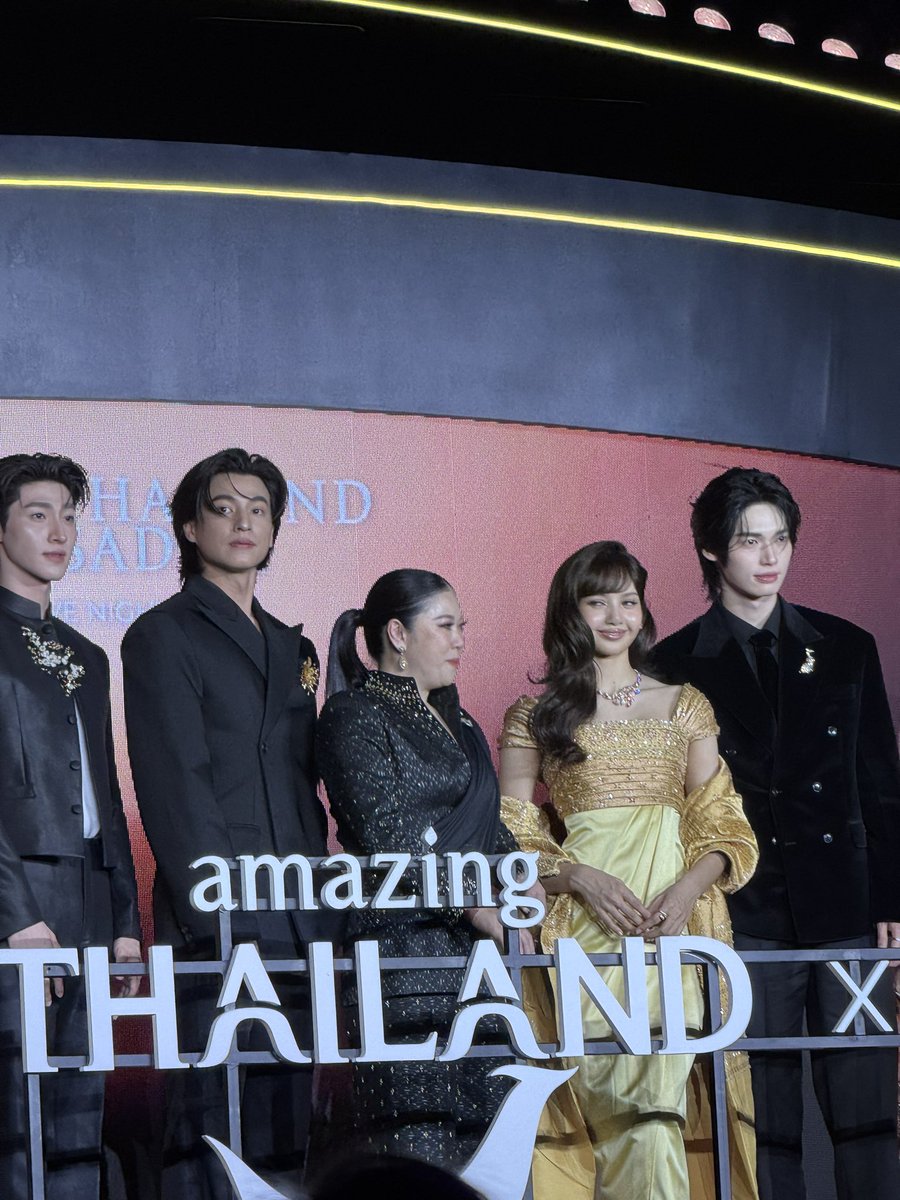 ไม่หลุดโฟกัสสค่ะ

#AmazingThailandxLISA
#AmazingThailandExclusiveNight