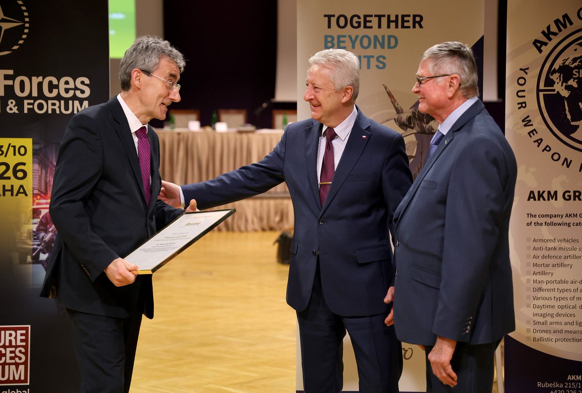 🏆 We’re proud to share that Milan Macholan, CEO of PBS Velka Bites (part of PBS GROUP), has been named Personality of the Year 2025 by Review magazine. 

A great recognition of his leadership and the results achieved under his guidance.

Congratulations! 👏