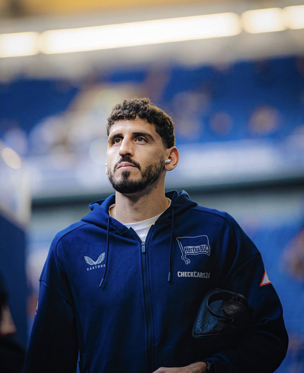 Agustin Rogel ya logró desvincularse definitivamente del Hertha Berlín. Viaja mañana a Argentina, para llegar el viernes a Uruguay. Y así firmar contrato con #Nacional.