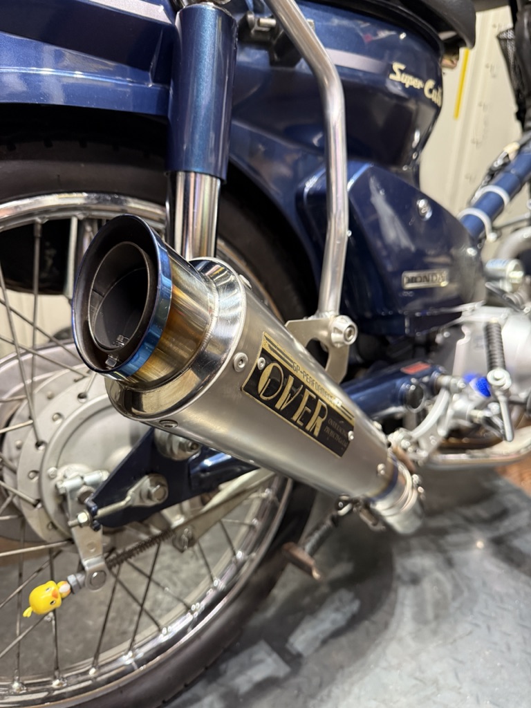 fltr2003's tweet photo. #自分のバイクに付けているマフラーはどこ製なのか言う
エキパイとサイレンサーもOVERです https://t.co/VCMoDq2NIu
