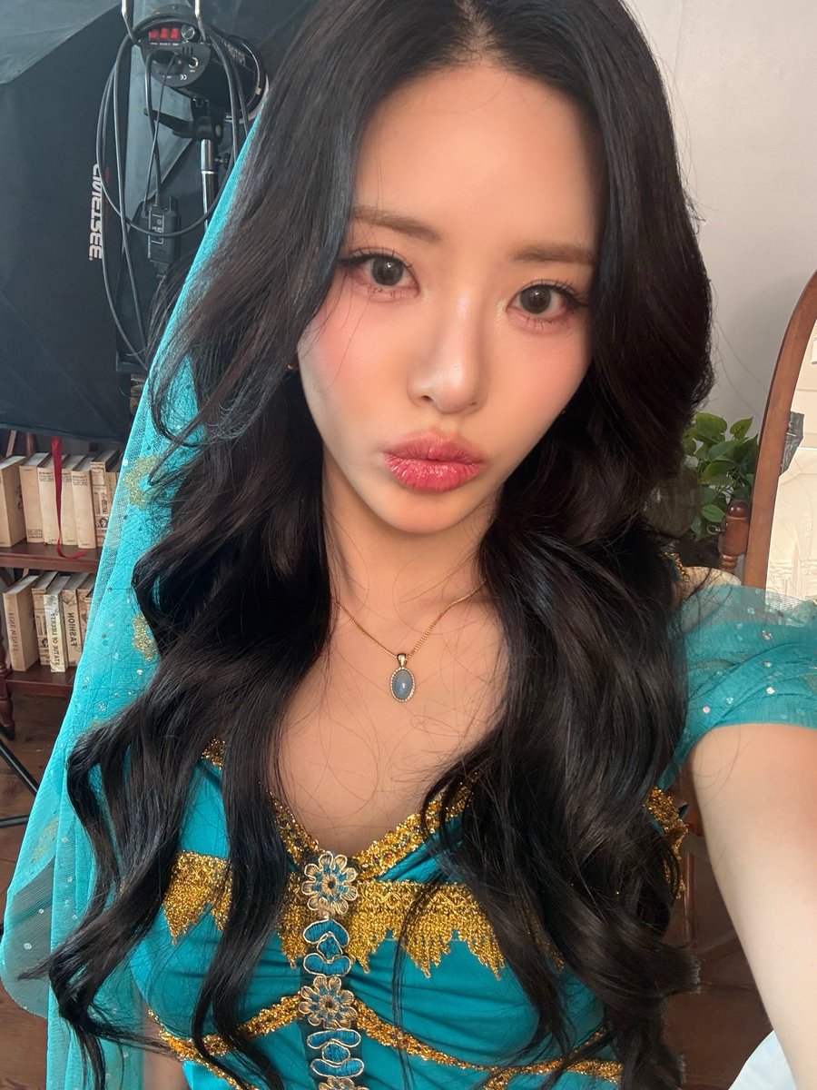jiwon_9800's tweet photo. 젼스민 꽁주 오셨다 고개숙여라...👑👑 https://t.co/Qk9UbHv6v7
