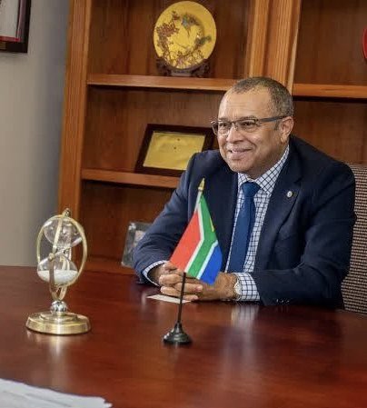 LeighMathys's tweet image. We can’t get summons processed because we must wait for the GNU parliament leaders below to be available.

ANC | DA | ANC 

#AdHocCommittee