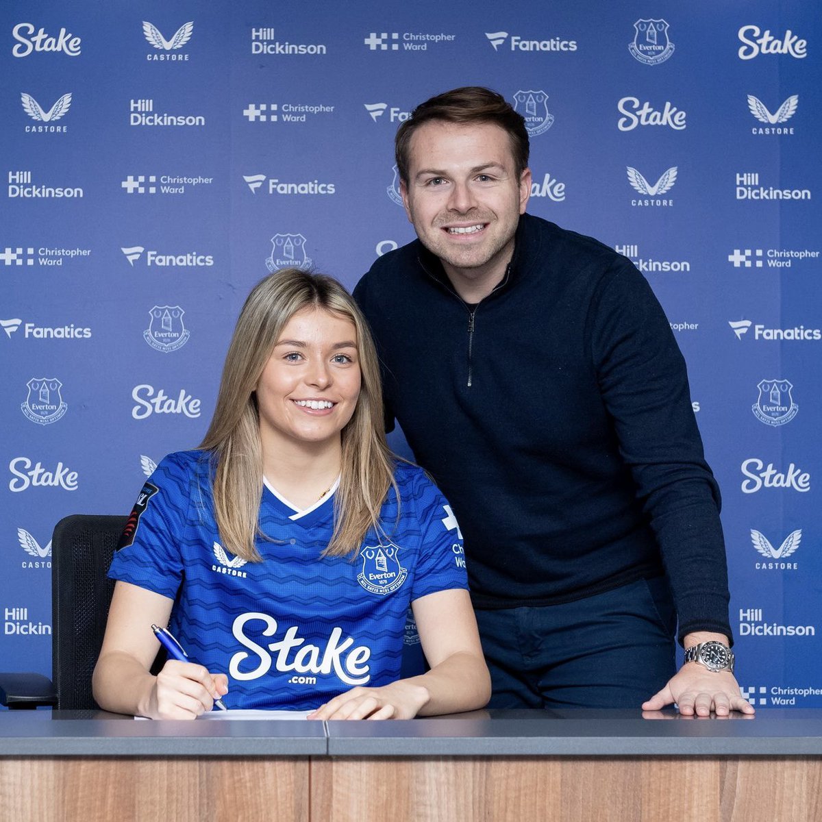 bradrains's tweet photo. Delighted for Laila as she joins @EvertonWomen on loan until the end of the season! 🔵

@sports__cmg https://t.co/8Zga9YokMk