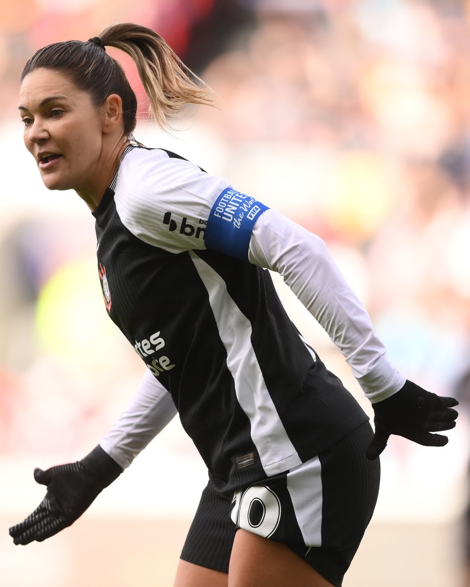 Capitã Zanotti ©️
#FIFAWCC