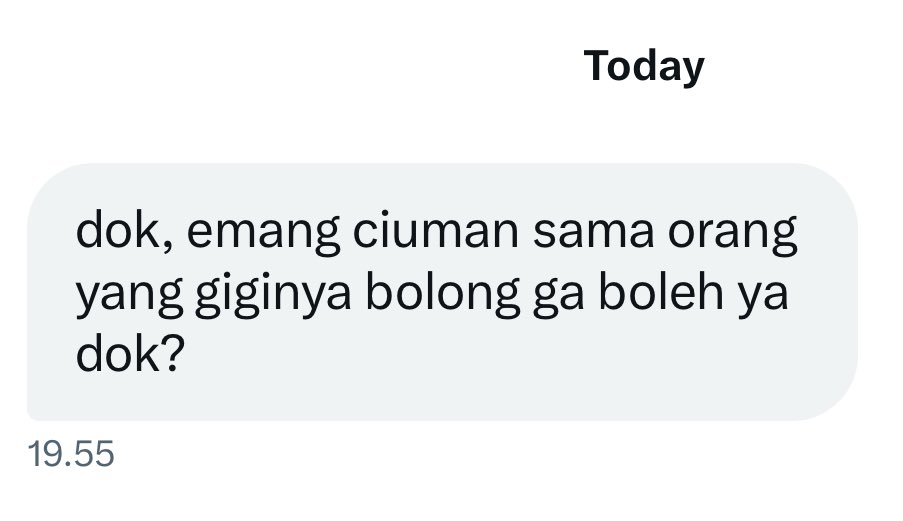AymanAlatas's tweet image. Dari aspek Mikrobiologi Klinik, Bakteri penyebab “Gigi Bolong” kaya Streptococcus mutans bisa berpindah saat ciuman tetapi ga selalu akan menyebabkan gigi bolong tergantung bagaimana orang tersebut menjaga kebersihan gigi dan mulutnya, so disarankan reguler cek ke dokter gigi ya.…