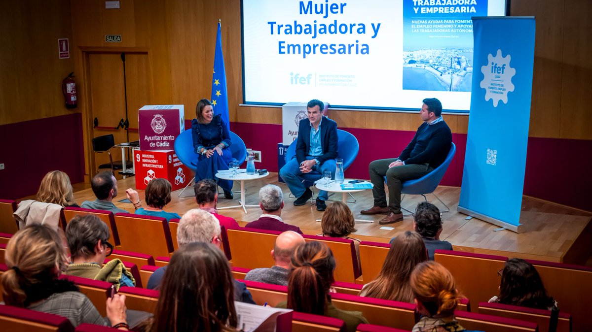 🔵 El Ayuntamiento presenta al tejido empresarial el ‘Programa Mujer, Trabajadora y Empresaria’ para impulsar el empleo femenino en la ciudad

✅ Bruno García y Beatriz Gandullo trasladan los detalles de este programa dotado inicialmente con 600.000 euros para ayudar a la