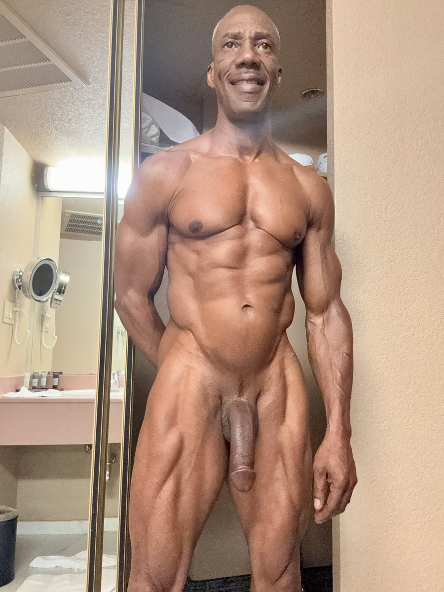 I’m my biggest Flex😎