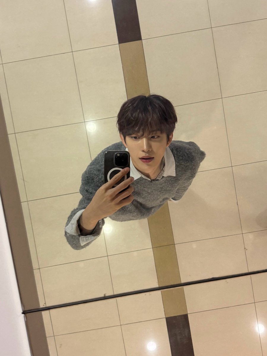 ALD1_official's tweet image. WE
MIRROR
ME

#ALPHADRIVEONE #ALD1
#알파드라이브원
#GEONWOO #건우