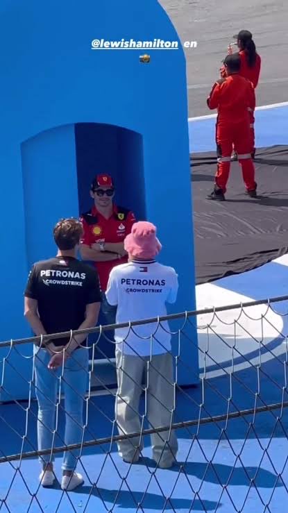 Chantel ☆ tweet media