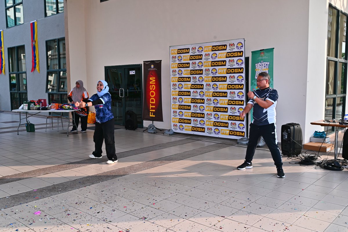 Dr_Uzir's tweet image. Saya mengharapkan program ini mendapat sambutan yang meriah dan berterusan daripada warga @StatsMalaysia  dalam menyokong dan membudayakan amalan hidup sihat.
#FitDOSM
#StatsMalaysia
#BanciEkonomi2026
#StatistikNadiKehidupan
#StatistikSegalanyaPasti
#DataNadiEkonomiRakyat
#KPDOSM